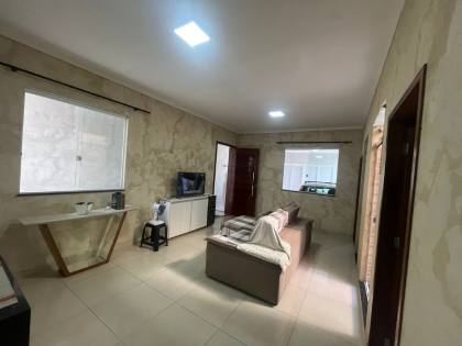 Casa com: 3 quartos, 1 suíte, no bairro Oviedo Teixeira em Itabaiana.
