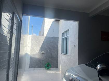 Casa com: 3 quartos, 1 suíte, no bairro Oviedo Teixeira em Itabaiana.
