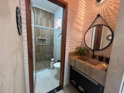 Casa com: 3 quartos, 1 suíte, no bairro Oviedo Teixeira em Itabaiana.