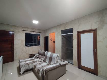 Casa com: 3 quartos, 1 suíte, no bairro Oviedo Teixeira em Itabaiana.