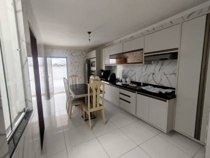Casa com: 5 quartos, 1 suíte, no bairro José Milton Machado em Itabaiana.