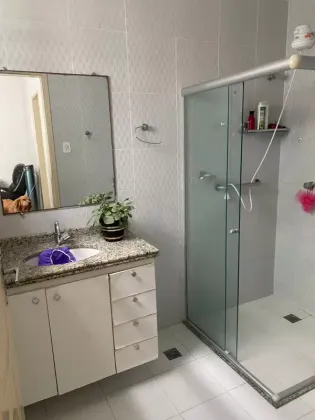 Casa com localização privilegiada! Com 3 quartos, 1 suíte, no Centro de Itabaiana.