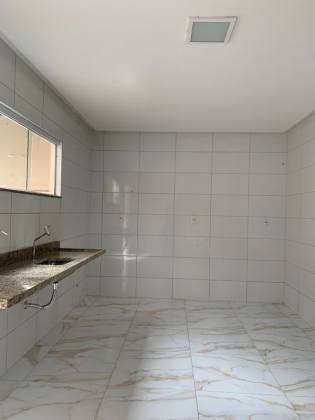 Casa com: 3 quartos, 1 suíte, no bairro Serrano em Itabaiana.