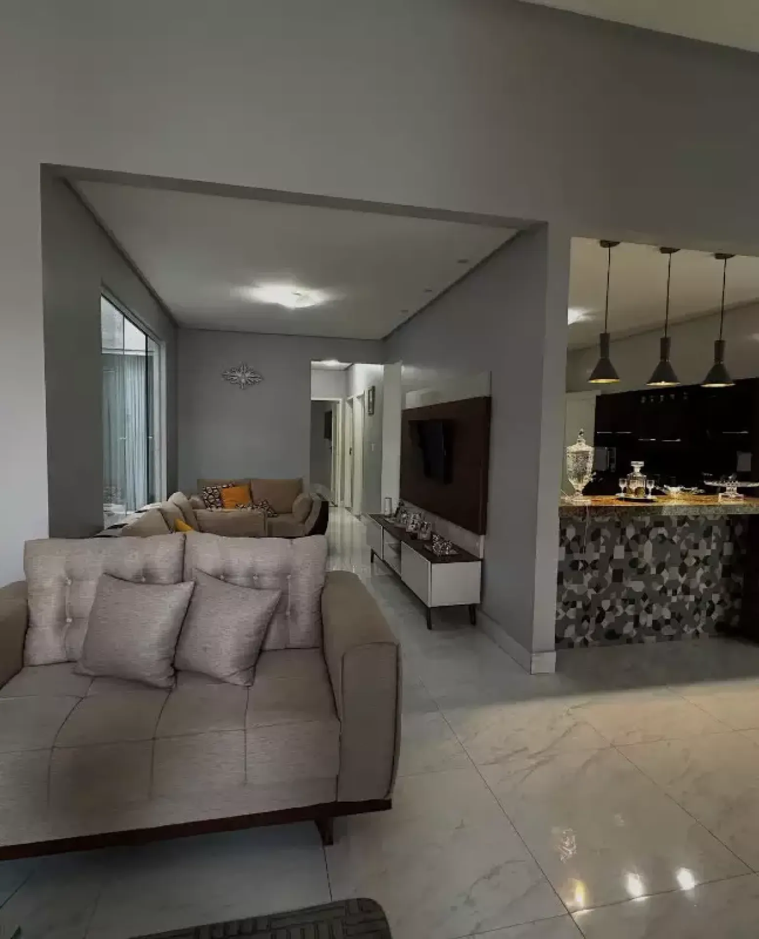 Casa com: 3 quartos, 2 suítes, e 4 banheiros, no bairro Marianga (Chiara) em Itabaiana.