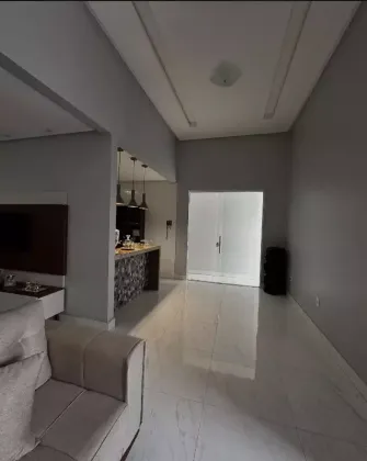 Casa com: 3 quartos, 2 suítes, e 4 banheiros, no bairro Marianga (Chiara) em Itabaiana.