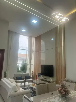 Casa com: 4 quartos, 1 suíte, no bairro Anízio Amâncio de Oliveira em Itabaiana.