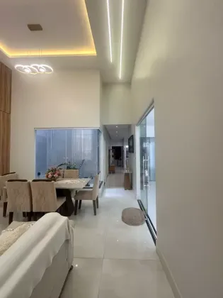 Casa com: 4 quartos, 1 suíte, no bairro Anízio Amâncio de Oliveira em Itabaiana.