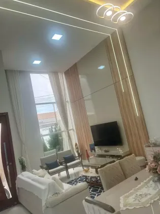 Casa com: 4 quartos, 1 suíte, no bairro Anízio Amâncio de Oliveira em Itabaiana.