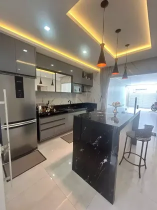 Casa com: 4 quartos, 1 suíte, no bairro Anízio Amâncio de Oliveira em Itabaiana.