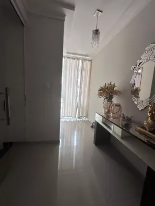 Casa com: 5 quartos, 3 suítes, no Centro de Itabaiana.