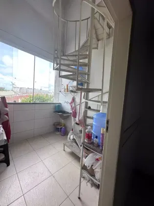 Casa com: 5 quartos, 3 suítes, no Centro de Itabaiana.