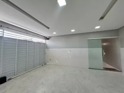 Casa de alto padrão, com: 3 quartos, 2 suítes, no bairro Marianga (Chiara) em Itabaiana.