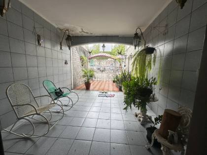 Casa Duplex na Avenida Dr. Airton Teles - Itabaiana/SE