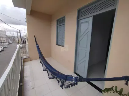 Casa com 5 quartos, 1 suíte, 4 banheiros no Centro de Itabaiana