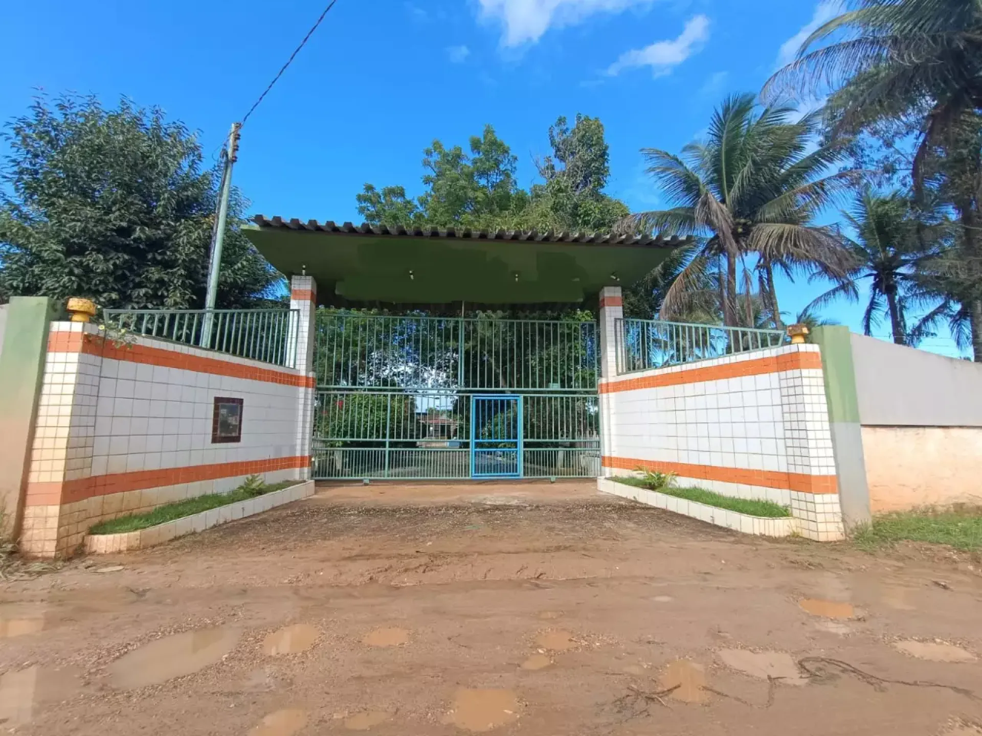 Chácara contendo 2 casas confortáveis, no Povoado Área Rural em Itabaiana.