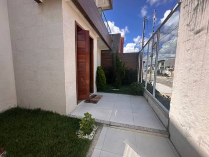 Casa de alto padrão financável no bairro Marianga (Chiara)