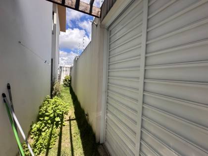 Casa de alto padrão financável no bairro Marianga (Chiara)