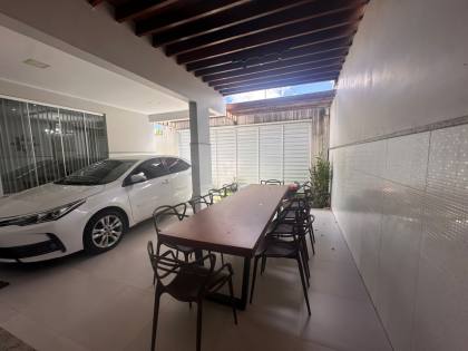 Casa de alto padrão financável no bairro Marianga (Chiara)