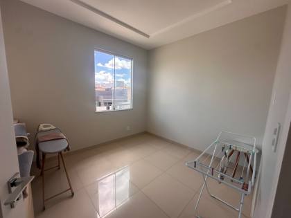 Casa de alto padrão financável no bairro Marianga (Chiara)