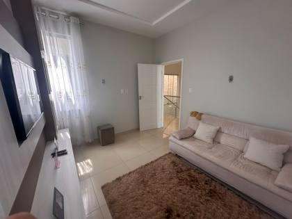 Casa de alto padrão financável no bairro Marianga (Chiara)