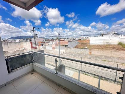 Casa de alto padrão financável no bairro Marianga (Chiara)