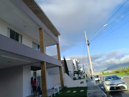 Casa no Condomínio Zilda com: 4 quartos, 3 suítes, no bairro Marianga (Chiara) em Itabaiana.