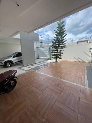 Casa de alto padrão com: 4 quartos, 1 suíte, no bairro Marianga (Chiara) em Itabaiana.