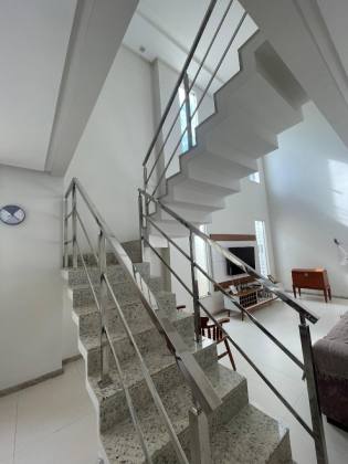 Casa de alto padrão com: 4 quartos, 1 suíte, no bairro Marianga (Chiara) em Itabaiana.