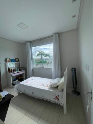 Casa de alto padrão com: 4 quartos, 1 suíte, no bairro Marianga (Chiara) em Itabaiana.