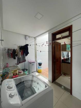 Casa de alto padrão com: 4 quartos, 1 suíte, no bairro Marianga (Chiara) em Itabaiana.