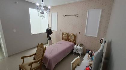Casa de alto padrão com 4 quartos, 3 suítes, no bairro Anízio Amâncio de Oliveira em Itabaiana.