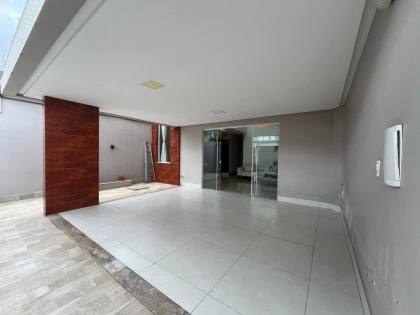 Casa com 4 quartos, 3 suítes, no bairro Marianga (Chiara) em Itabaiana.