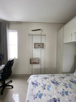 Imóvel Mobiliado, com 4 quartos, 3 suítes no Bairro Marianga - Itabaiana/SE