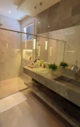 Casa Luxuosa no Condomínio Chiara Lubich com: 4 quartos, 3 suítes, em Itabaiana.