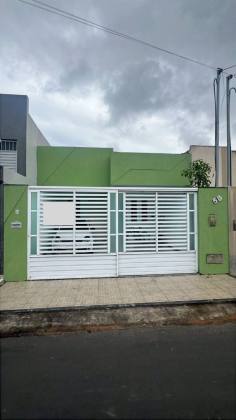 Casa com 3 quartos, 1 suíte, e muito mais! No bairro São Cristóvão em Itabaiana