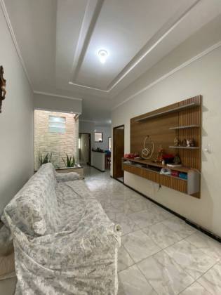 Casa com: 3 quartos, e muito mais! No bairro Miguel Teles de Mendonça em Itabaiana