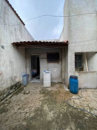Casa com: 3 quartos, e muito mais! No bairro Miguel Teles de Mendonça em Itabaiana