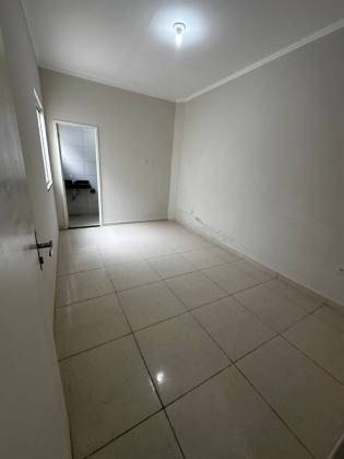 Casa com 3 quartos, e 1 suíte. No bairro José Milton Machado (Luíz Gonzaga, Campo Grande, etc) em Itabaiana