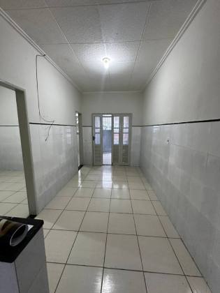 Casa com 2 quartos, e ótima localização no Centro de Itabaiana