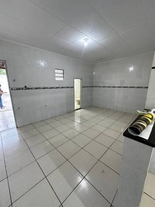 Casa com 2 quartos, e ótima localização no Centro de Itabaiana