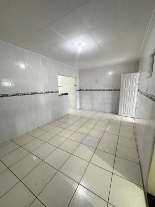 Casa com 2 quartos, e ótima localização no Centro de Itabaiana