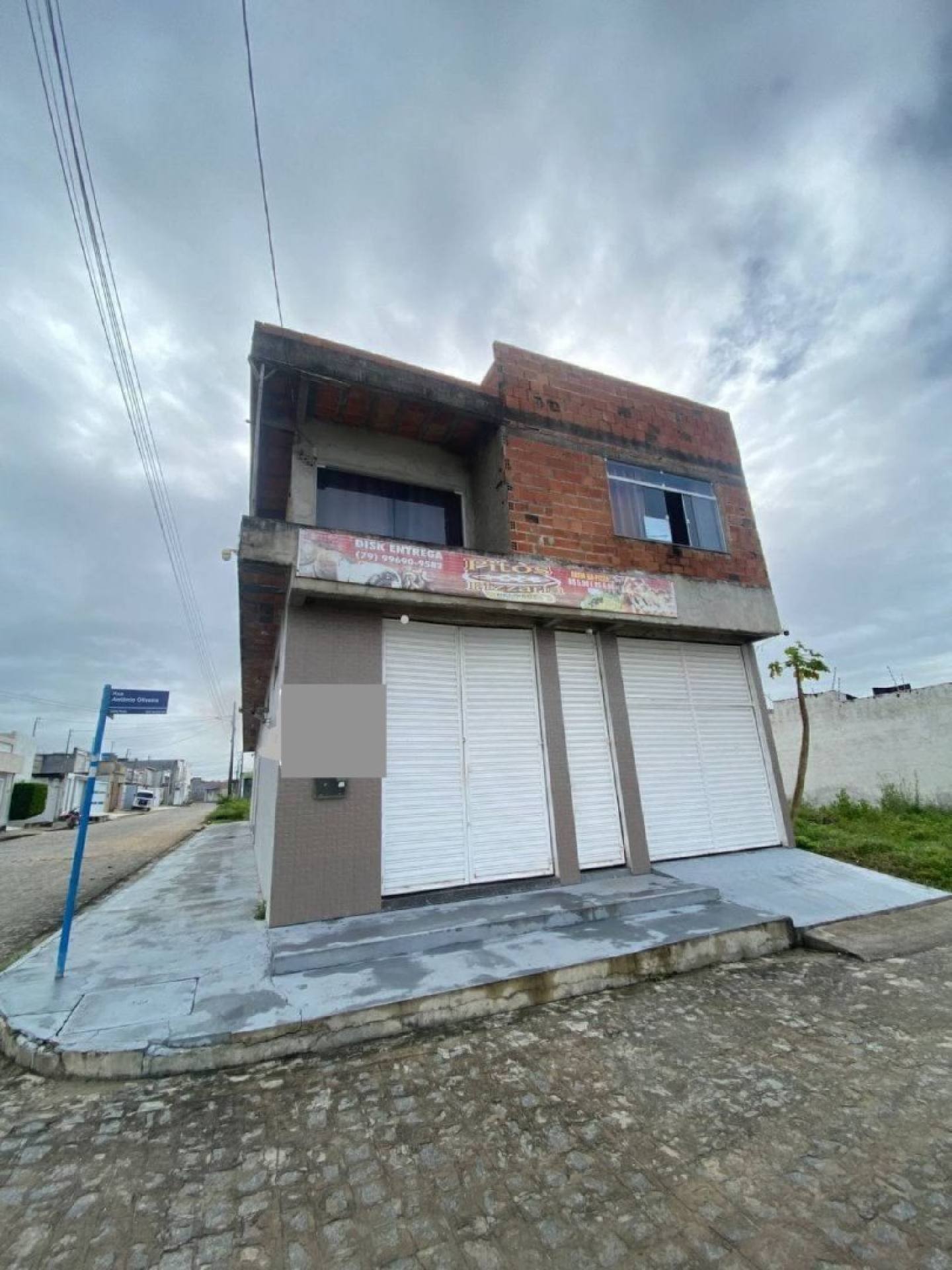 Casa Ampla e confortável, com: 2 quartos, 2 suítes, e 6 vagas de garagem! No bairro Marianga em Itabaiana