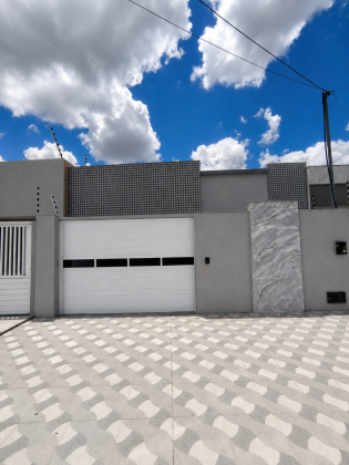 Casa perto do shopping, com 3 quartos, 1 suíte, no bairro Oviedo Teixeira em Itabaiana