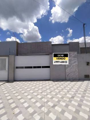 Casa perto do shopping, com 3 quartos, 1 suíte, no bairro Oviedo Teixeira em Itabaiana