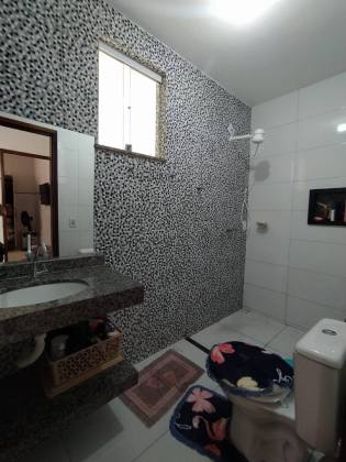 Casa perto do shopping, com 3 quartos, 1 suíte, no bairro Oviedo Teixeira em Itabaiana