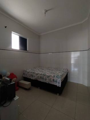 Casa perto do shopping, com 3 quartos, 1 suíte, no bairro Oviedo Teixeira em Itabaiana