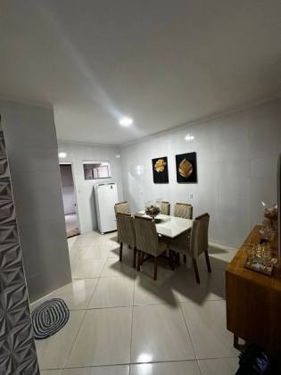 Casa Ampla e confortável com 3 quartos, e 1 suíte. no bairro Miguel Teles de Mendonça em Itabaiana