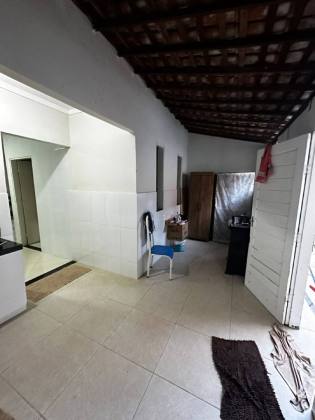 Casa Ampla e confortável com 3 quartos, e 1 suíte. no bairro Miguel Teles de Mendonça em Itabaiana