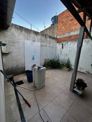 Casa Ampla e confortável com 3 quartos, e 1 suíte. no bairro Miguel Teles de Mendonça em Itabaiana