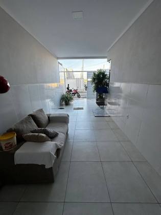 Casa Ampla e confortável com 3 quartos, e 1 suíte. no bairro Miguel Teles de Mendonça em Itabaiana